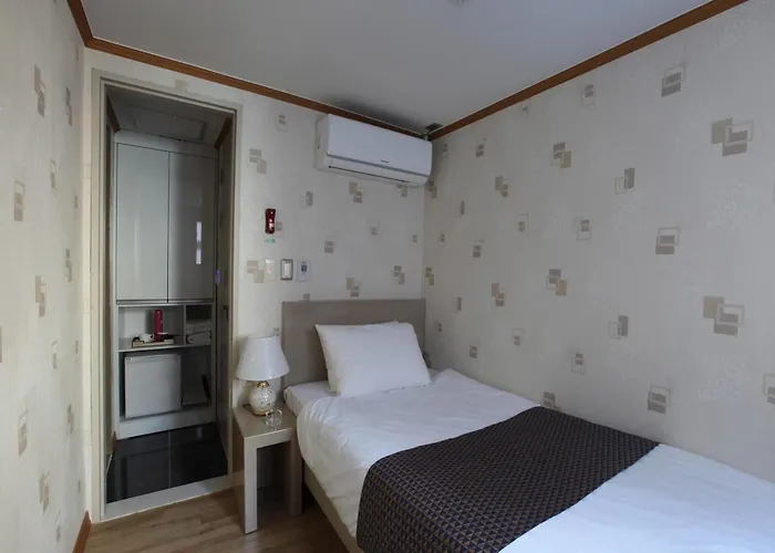 Goodstay Daewoo Hotel Seúl